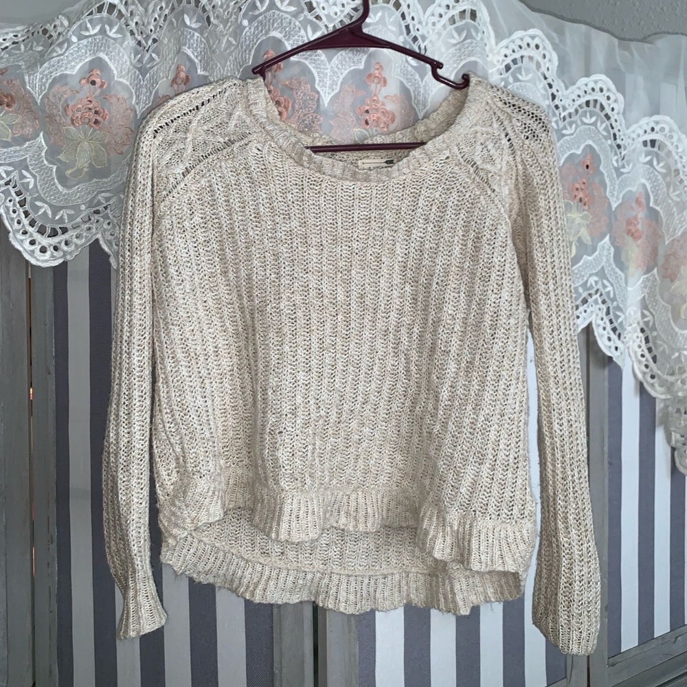 🛑SOLD🛑.          Creme sweater ❤️